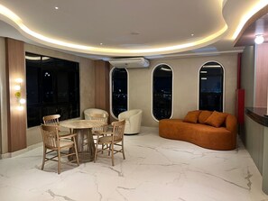 아침 식사, 점심 식사, 저녁 식사 제공, 세계 요리