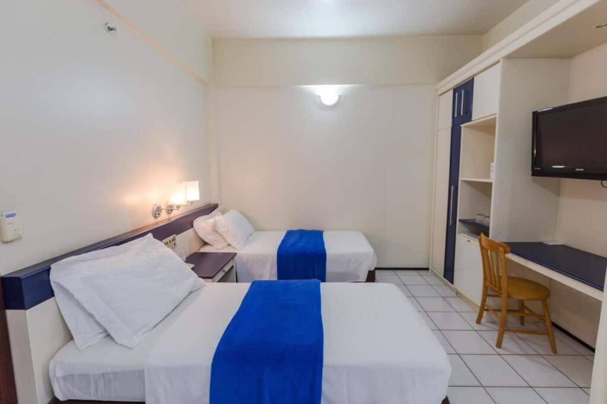 Minibar, cortinas blackout y wifi gratis