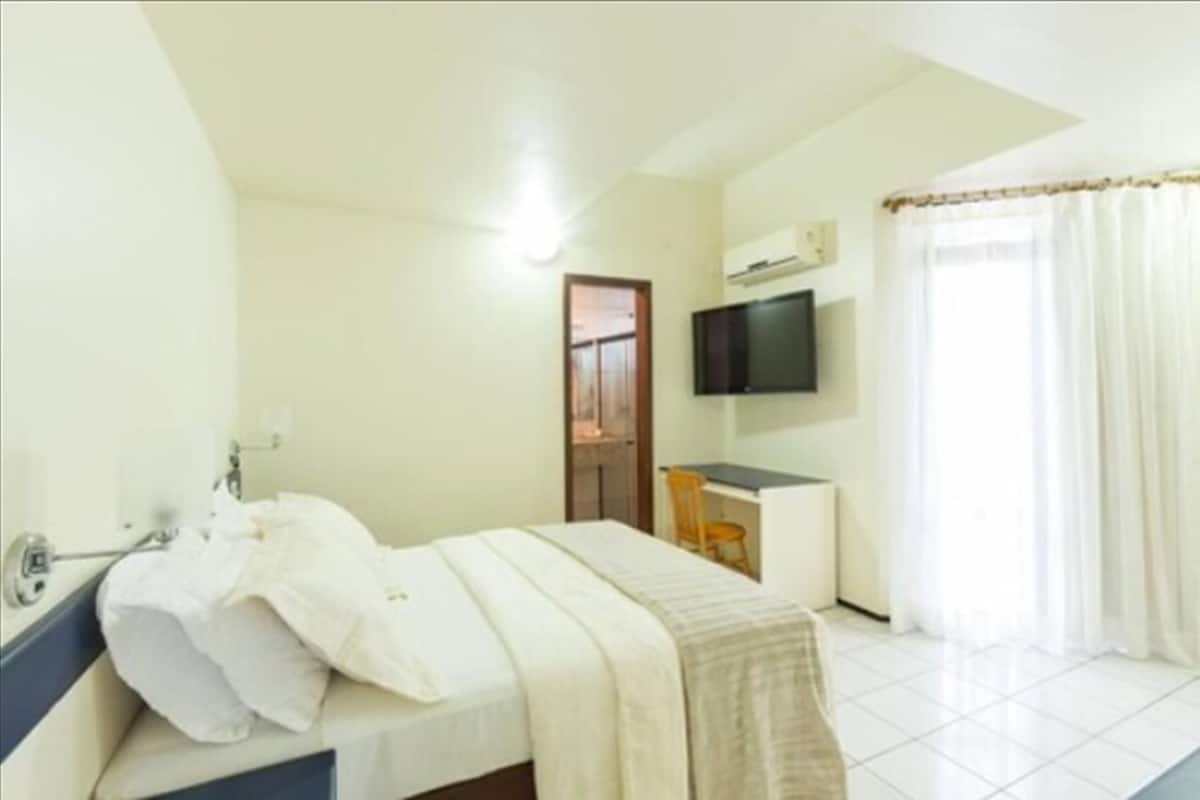 Superior Double Room, 1 Double Bed | Minibar, blackout drapes, free WiFi