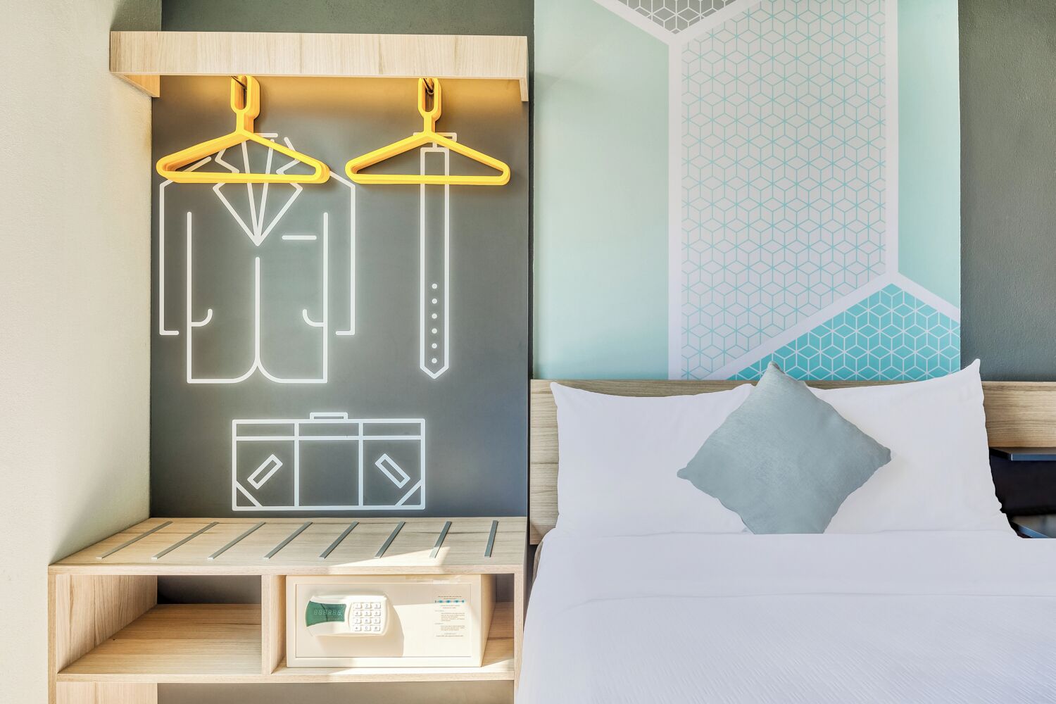 in-room safe, desk, laptop workspace, iron/ironing board