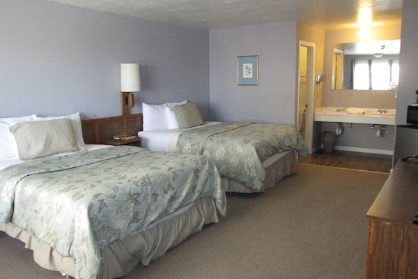 Standard Double Room, Ensuite (Double Queen Bed Room) | 1 bedroom