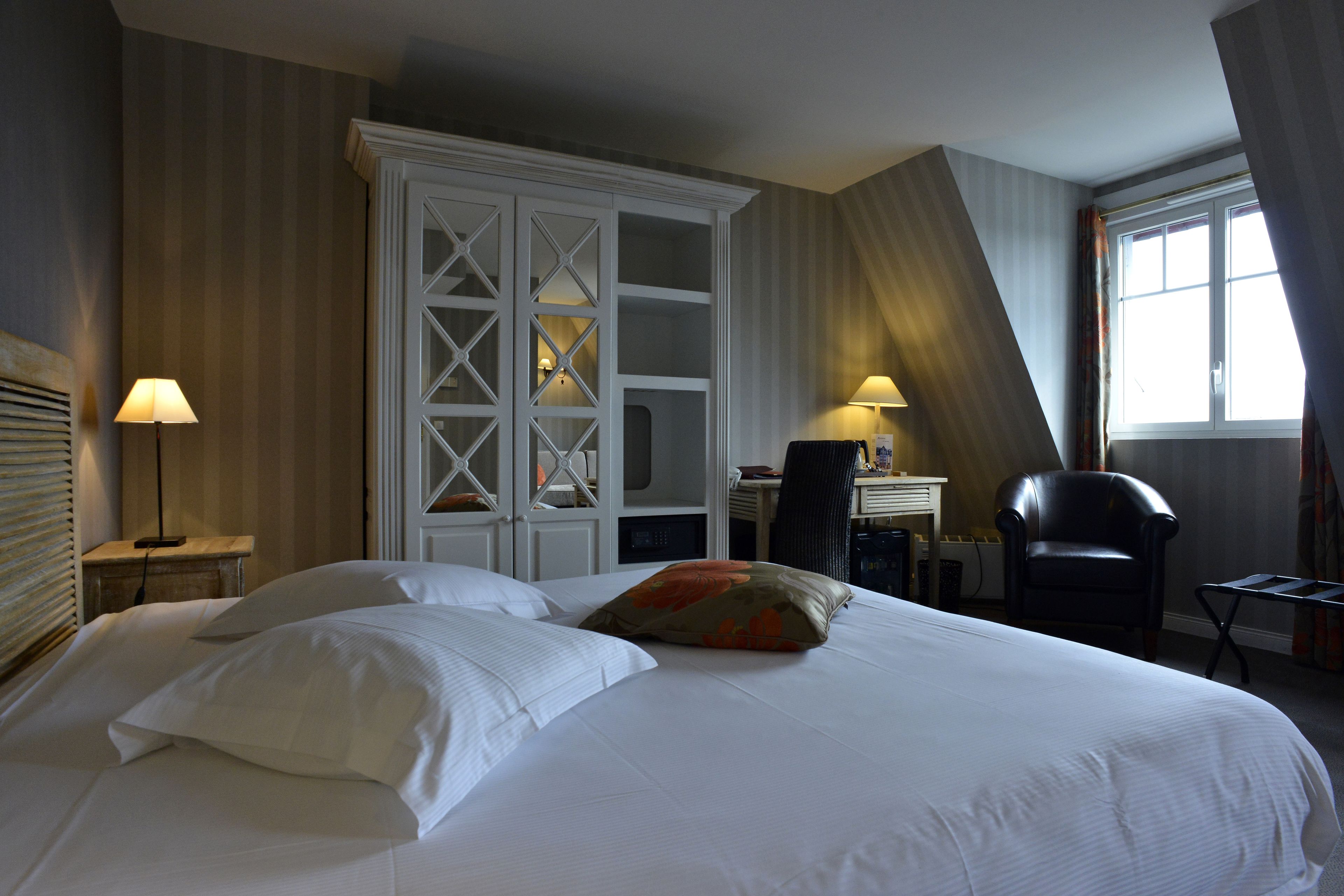 1 bedroom, minibar, in-room safe, individually decorated