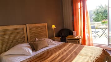 Chambre, terrasse | Minibar, coffres-forts dans les chambres, décoration personnalisée