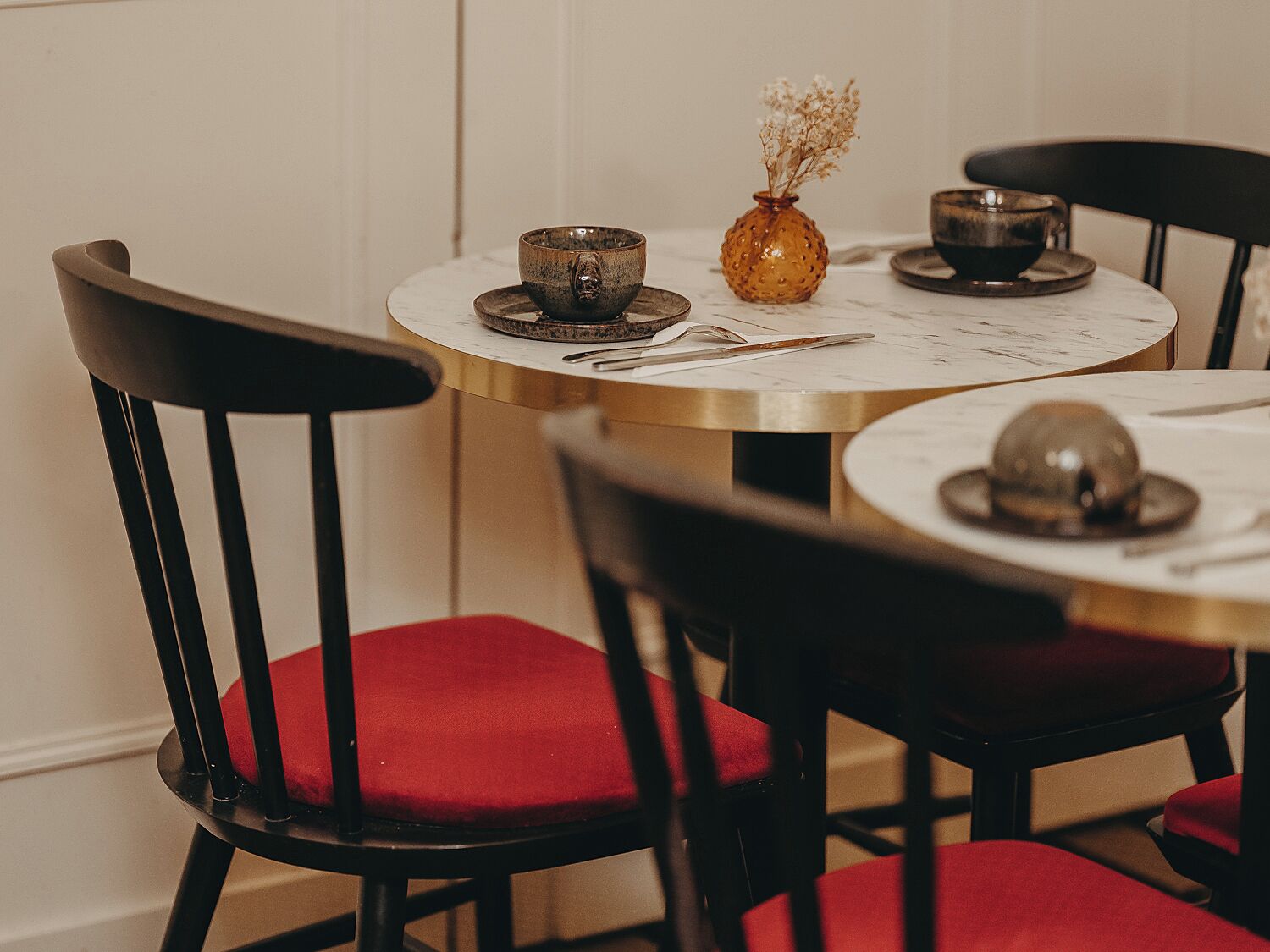 daily buffet breakfast (eur 16 per person)