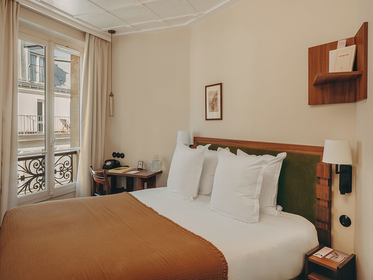 1 bedroom, premium bedding, in-room safe, desk