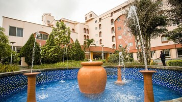 Fachada de la propiedad