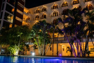 Outdoor pool, open 8 AM to 9 PM, sun loungers