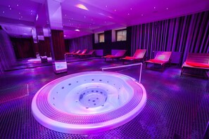 Bain à remous intérieur