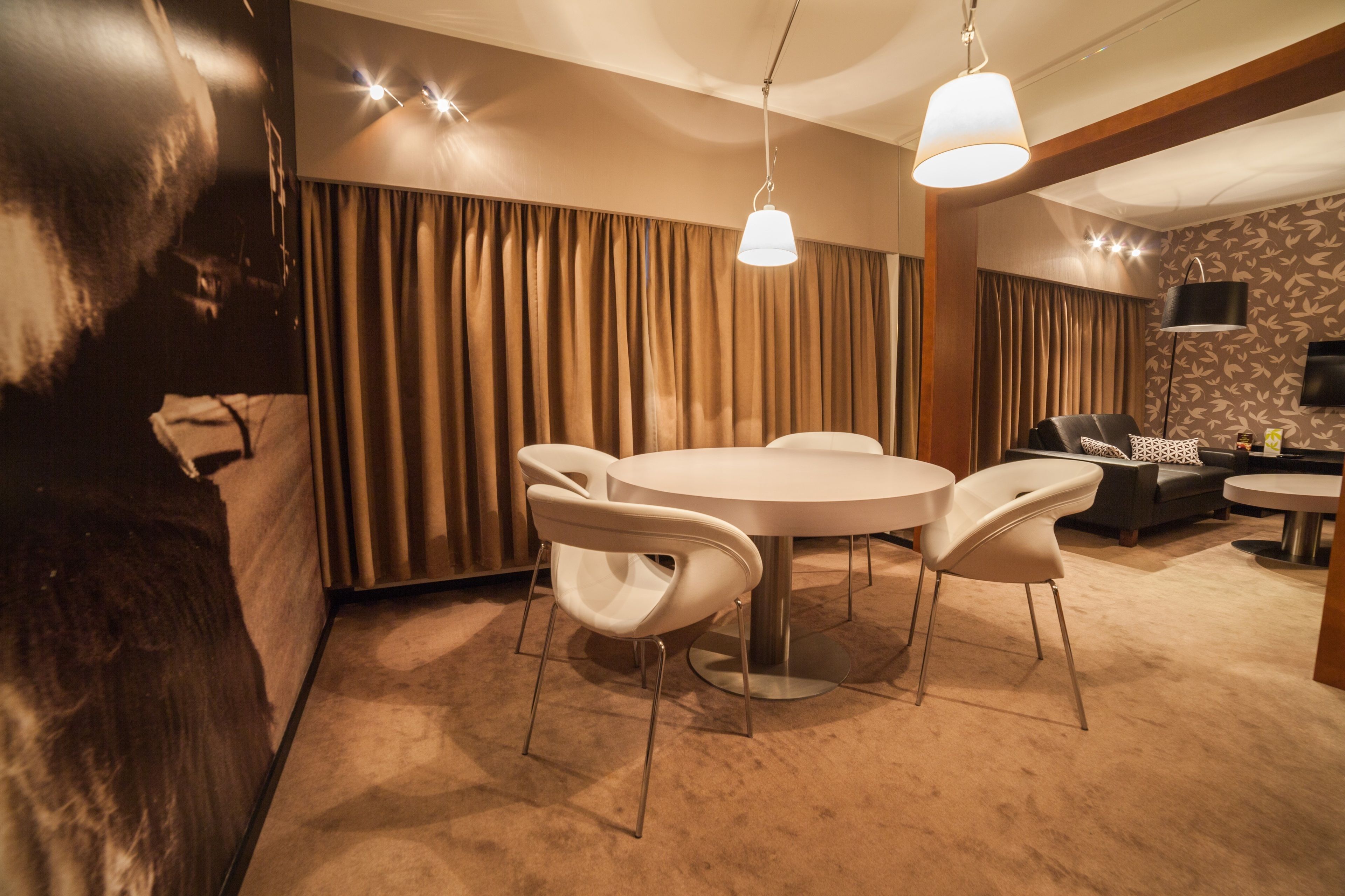 presidential suite | hypo-allergenic bedding, minibar, in-room safe, desk