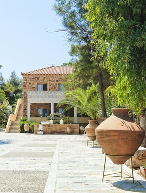 Exterior - Grecian Castle Hotel (Chios)