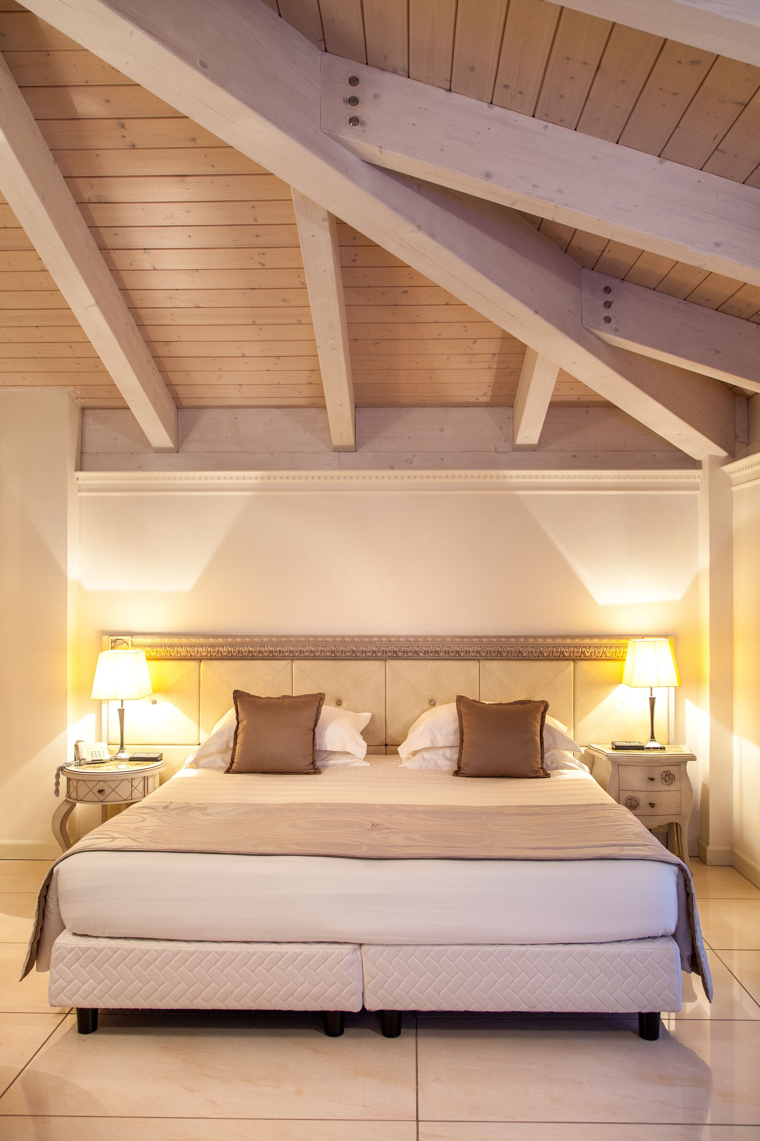 double room single use, sea view | hypo-allergenic bedding, minibar, in-room safe, desk