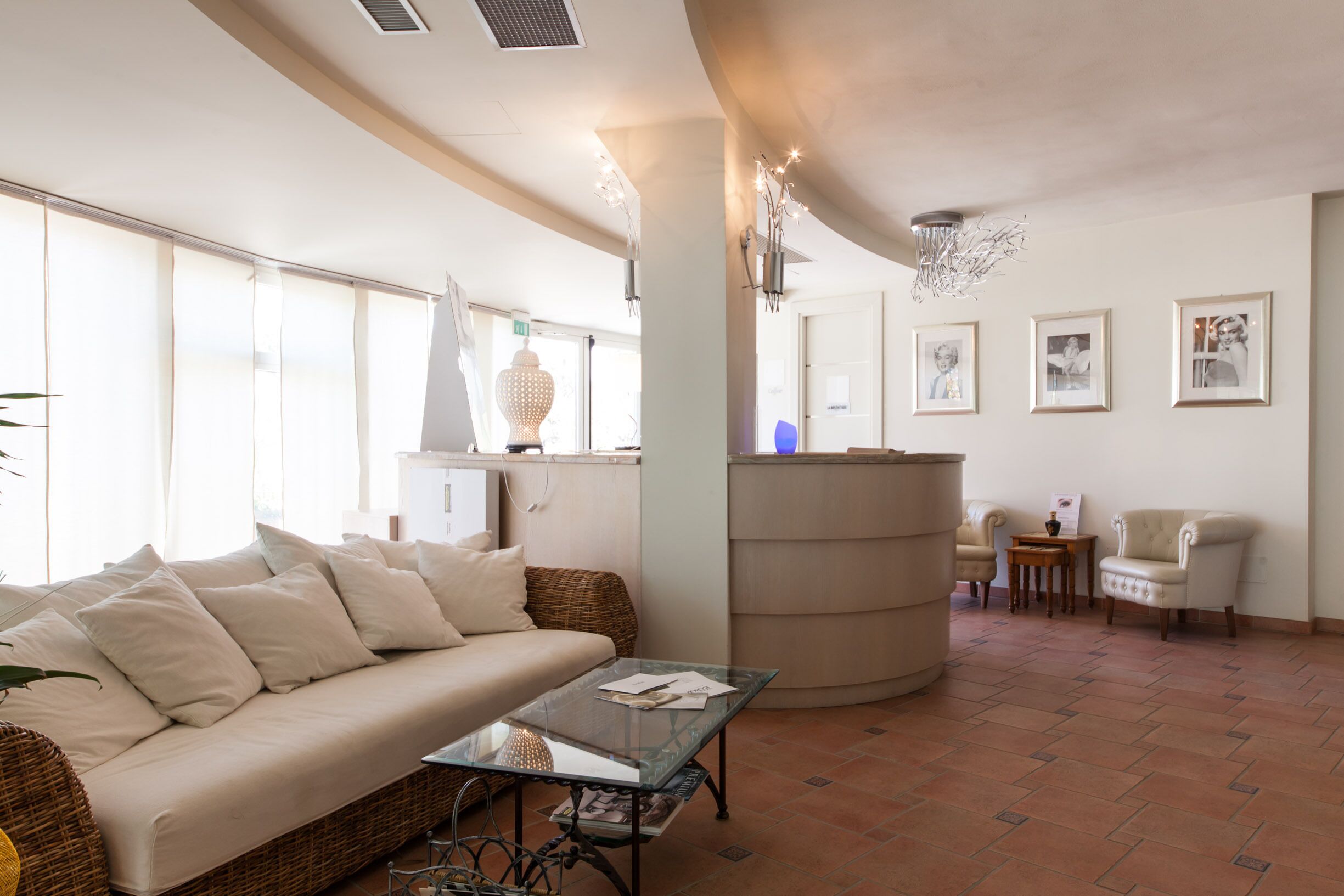 sauna, hot tub, turkish bath/hammam, body treatments, body wraps