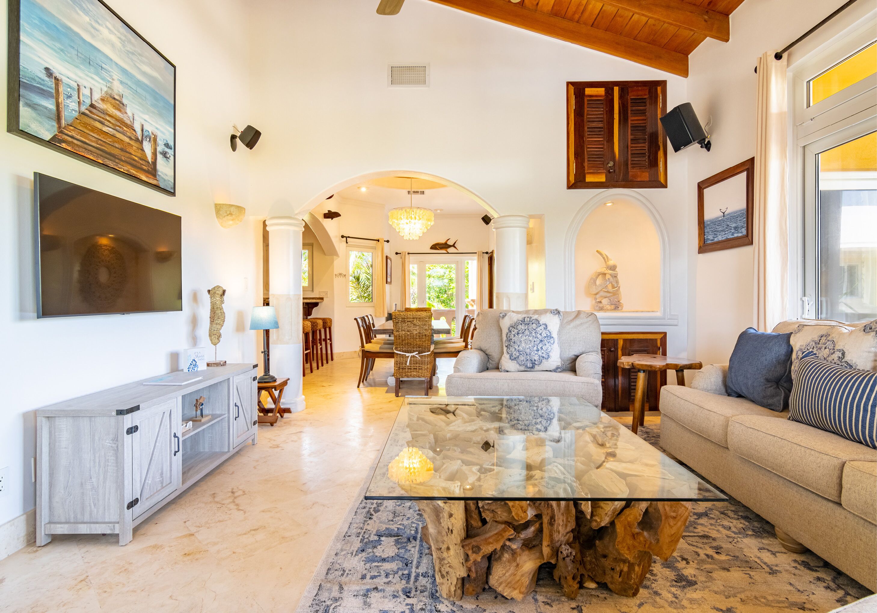 40-inch tv with cable channels, ipod dock