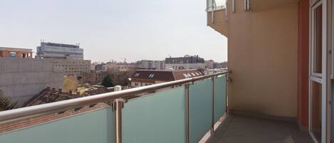 إطلالة من الشرفة