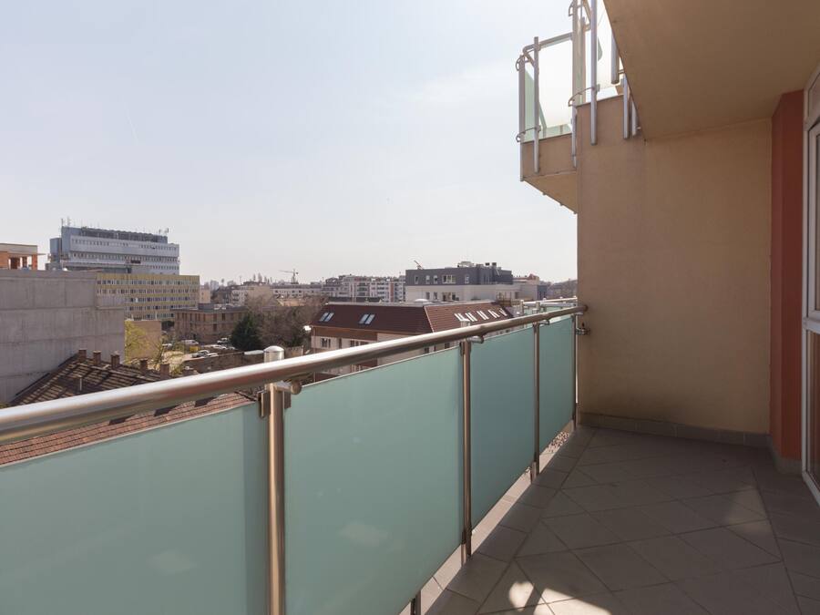 Basic Apartment | Balcony view
