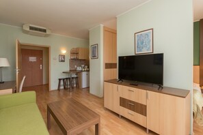 Television - Premium Apartment House (Budapest)