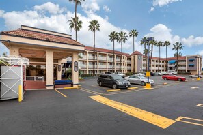 Exterior - Quality Inn Lomita - Los Angeles South Bay (Lomita)