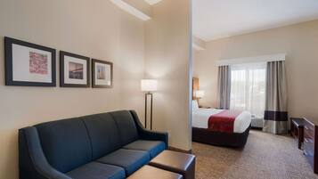 Öryggishólf í herbergi, sérhannaðar innréttingar, sérvalin húsgögn