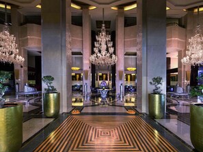 3 restaurants, breakfast served - La Cigale Hotel Managed by Accor (Doha)