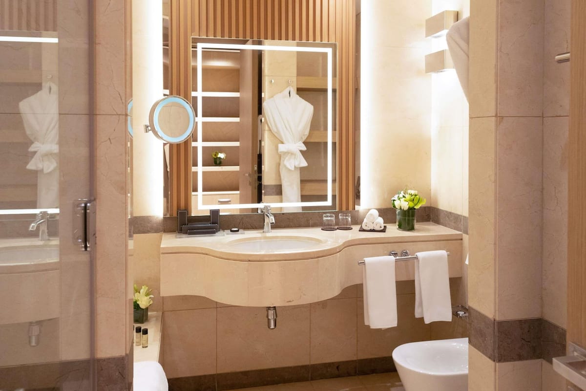 Literie de qualité supérieure, couette en duvet d'oie, minibar