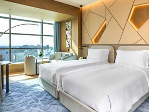 Premium bedding, down duvets, minibar, in-room safe - La Cigale Hotel Managed by Accor (Doha)