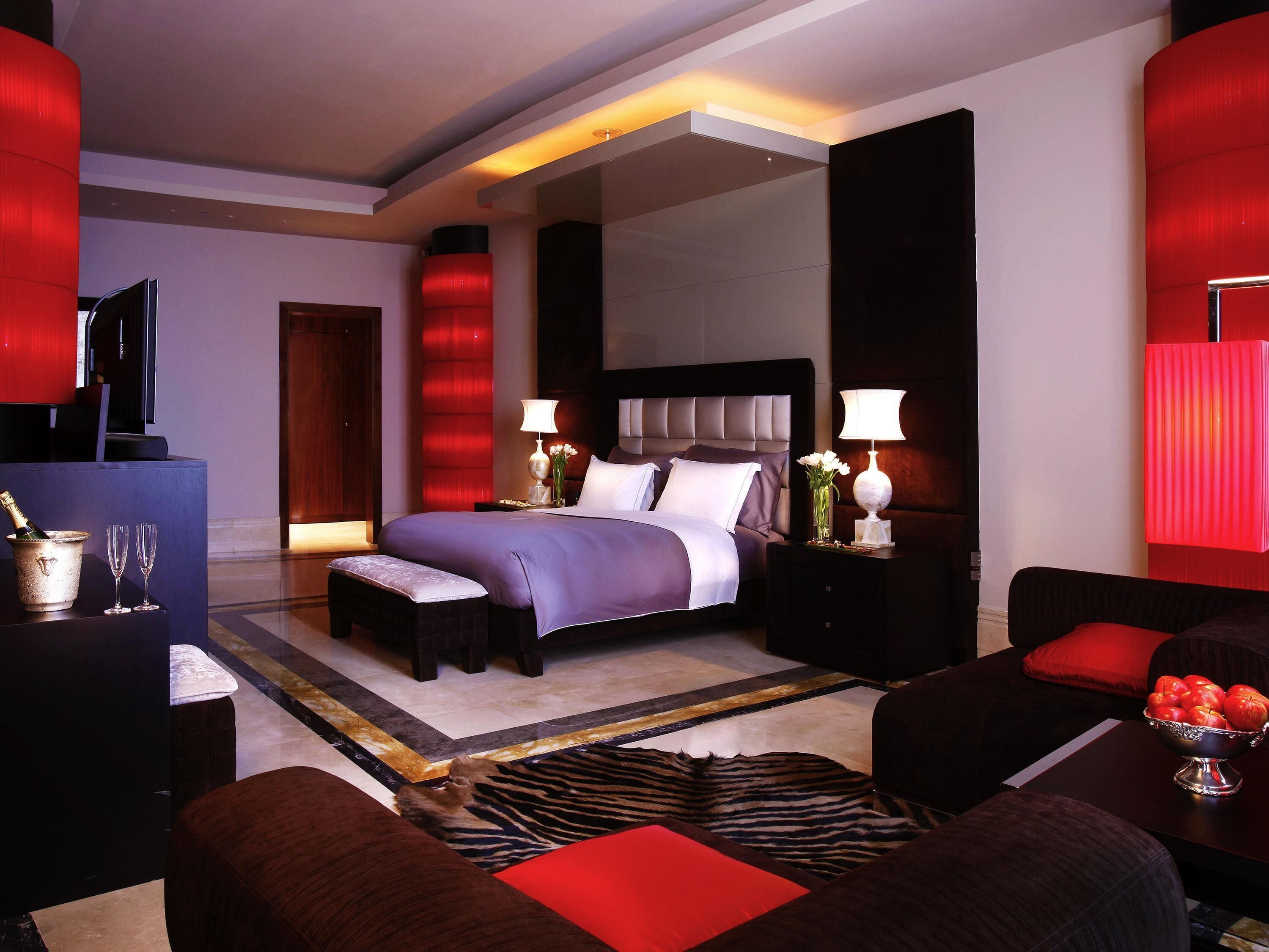 1 bedroom, premium bedding, down duvets, minibar