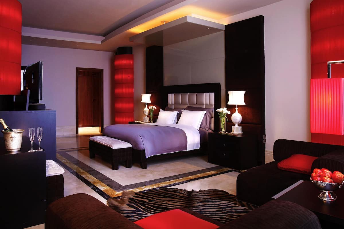 1 bedroom, premium bedding, down duvets, minibar