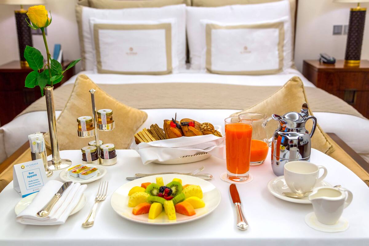 daily buffet breakfast (qar 120.00 per person)