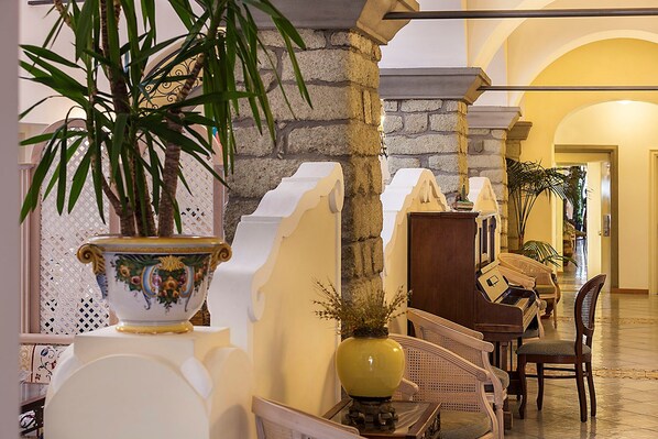 Interior detail - Hotel Nettuno (Forio)