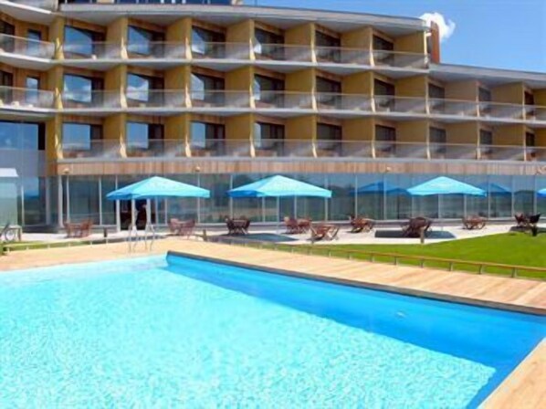 Innenpool, Außenpool