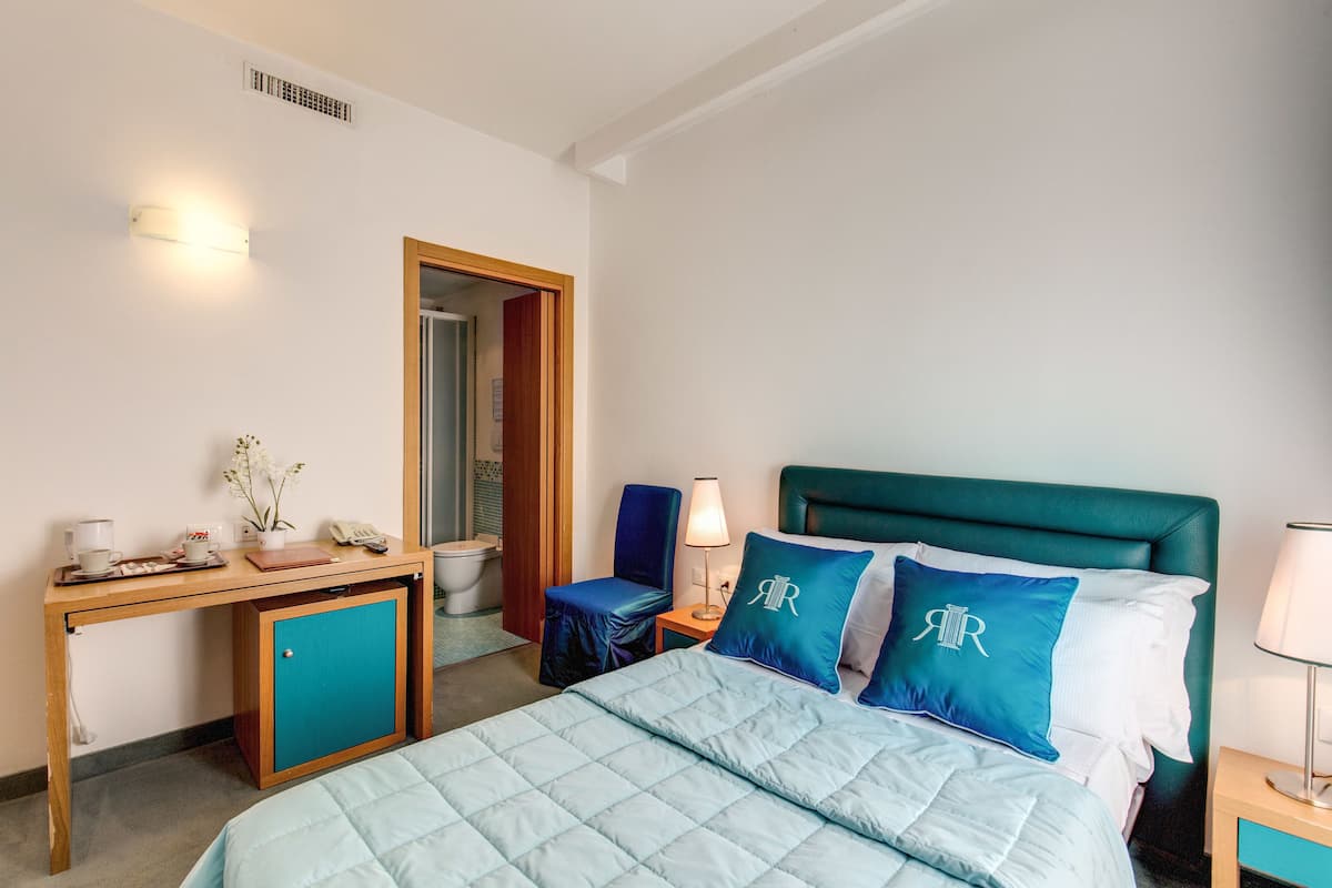 Double Room Single Use | Hypo-allergenic bedding, in-room safe, desk, soundproofing