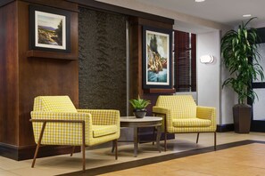 Lobby - Hampton Inn & Suites West Sacramento (West Sacramento)