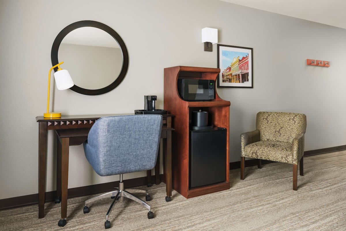 Premium bedding, in-room safe, blackout drapes, iron/ironing board