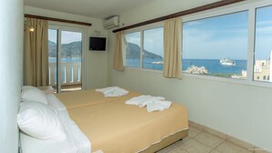 In-room safe, desk, free WiFi, bed sheets - Sunrise Hotel (Karpathos)