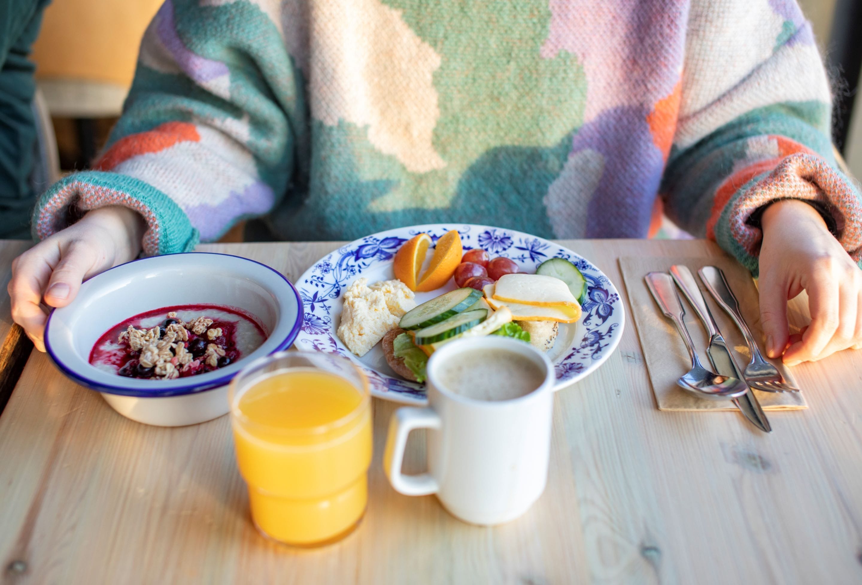 daily buffet breakfast (eur 17 per person)