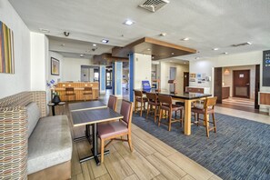 Free buffet breakfast 