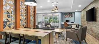 Candlewood Suites VICTORIA by IHG
