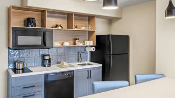 Suite, 1 chambre | Coin cuisine privé