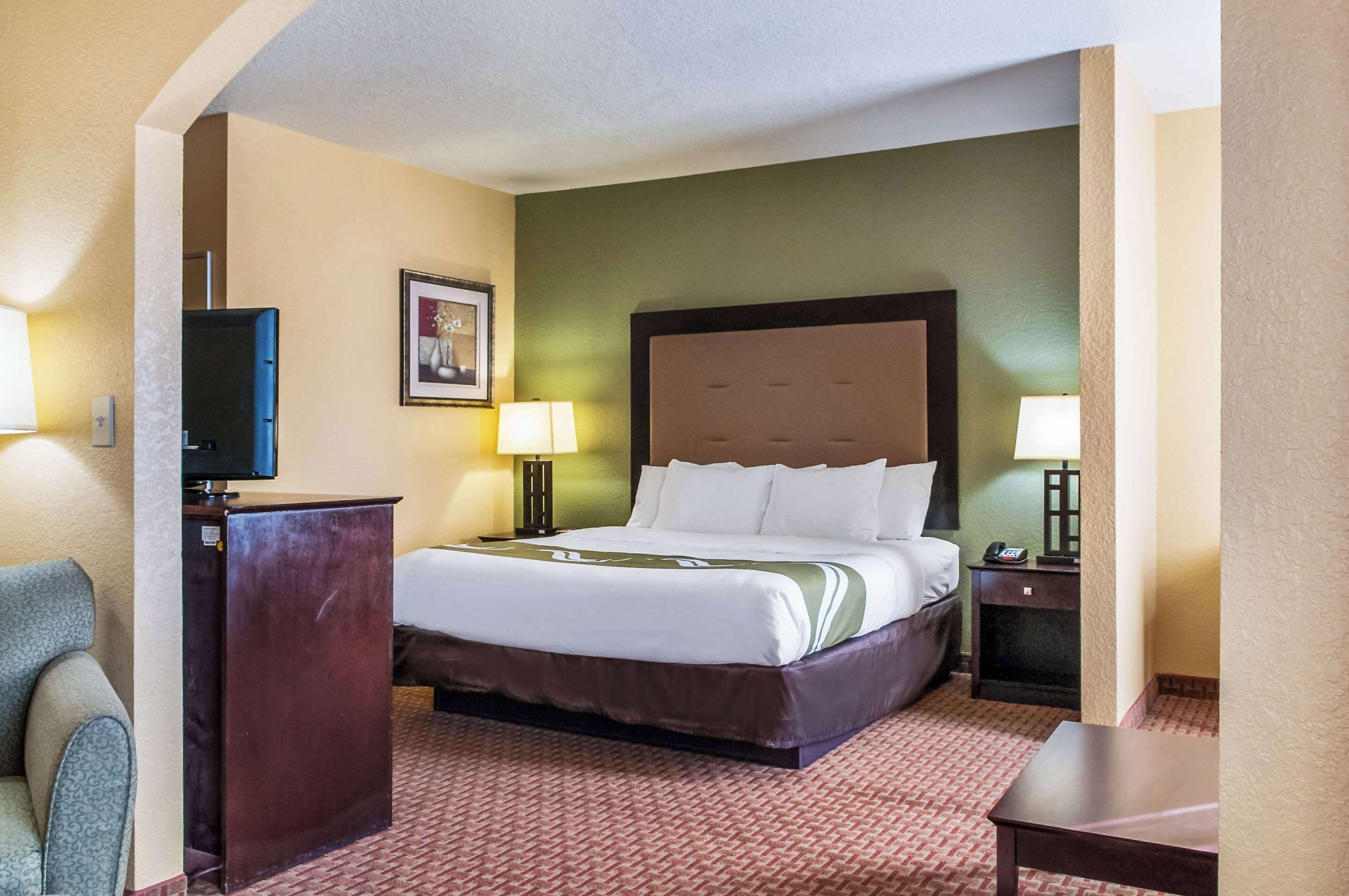 Suite, 1 King Bed, Accessible, Non Smoking | Pillowtop beds, in-room safe, desk, blackout drapes