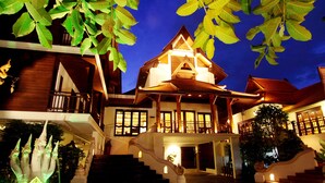 รูปภาพที่ไม่ได้จัดประเภท, 4 จาก 76, ปุ่ม
