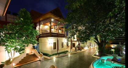 De Naga Hotel Chiang Mai