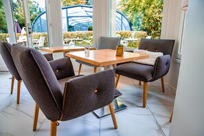 Frokostbuffé hver dag (EUR 13 per person)