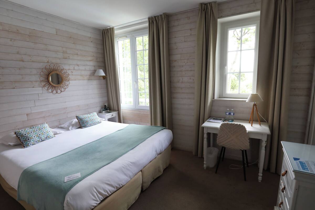 quadruple room | premium bedding, in-room safe, desk, blackout curtains