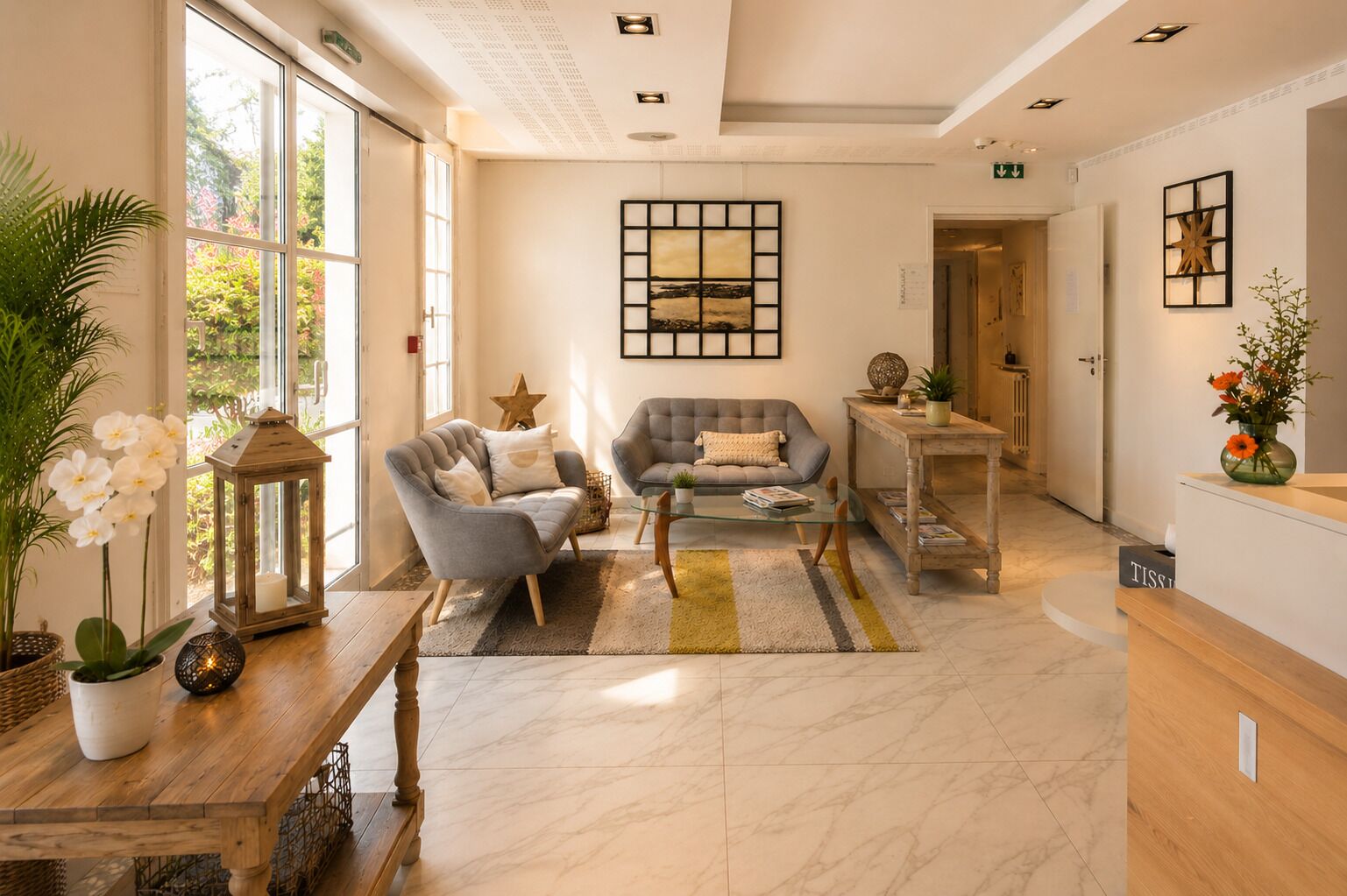 Coin salon dans le hall