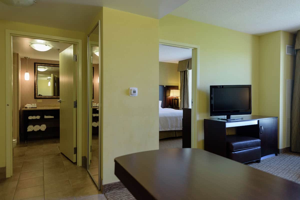 1 habitación, minibar, caja de seguridad en la habitación y escritorio