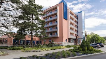 Esterni