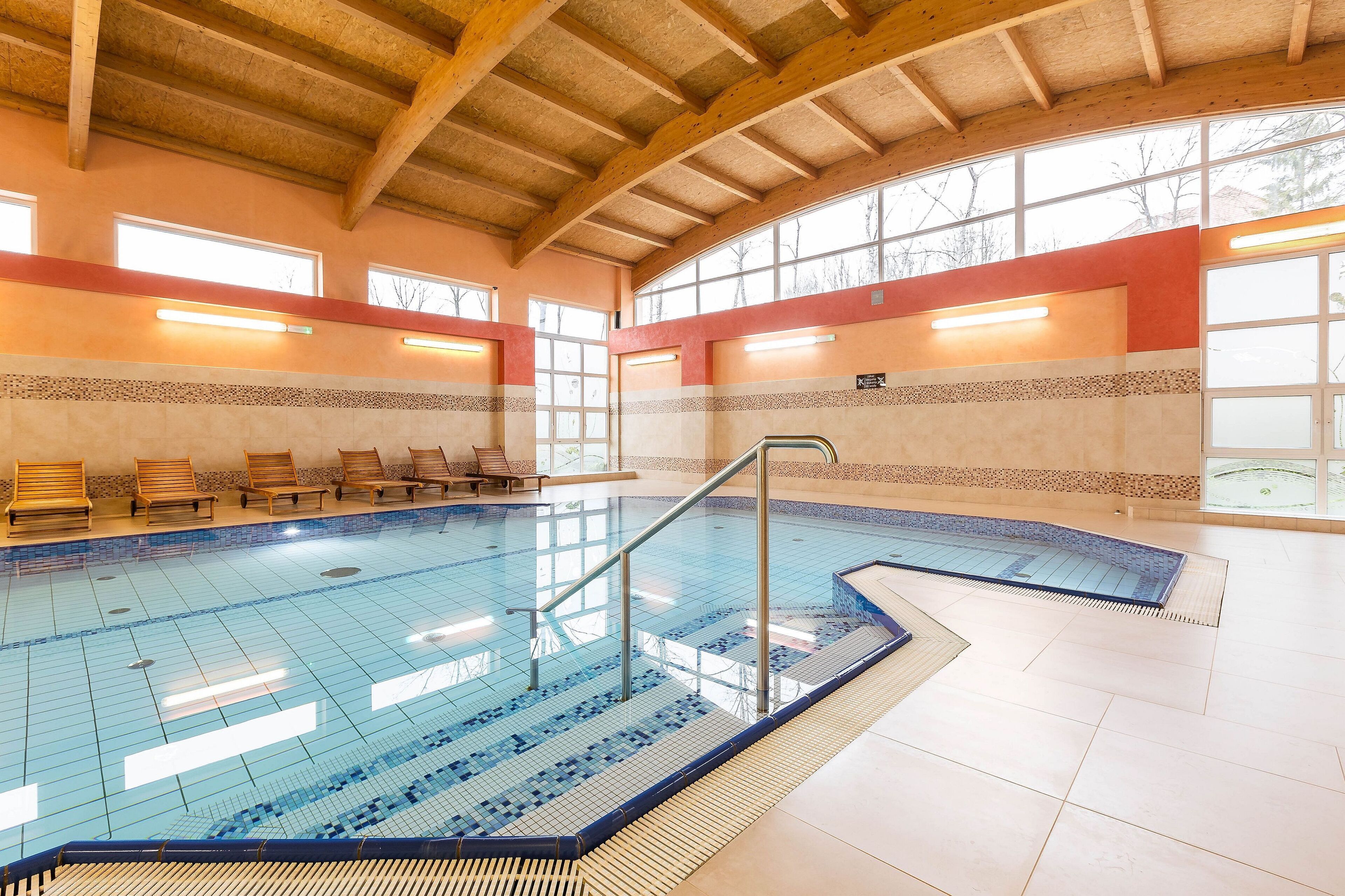 indoor pool, pool loungers