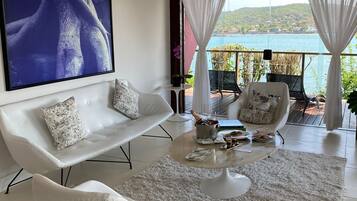 SuĂte Insolito with Pool