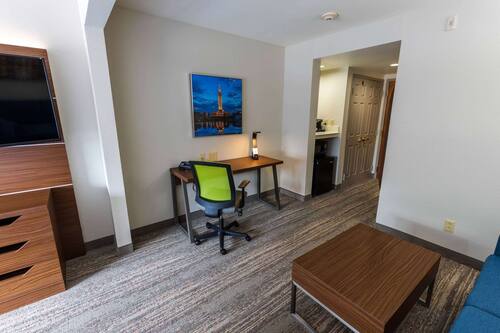 2 slaapkamers, luxe beddengoed, een minibar, een kluis op de kamer