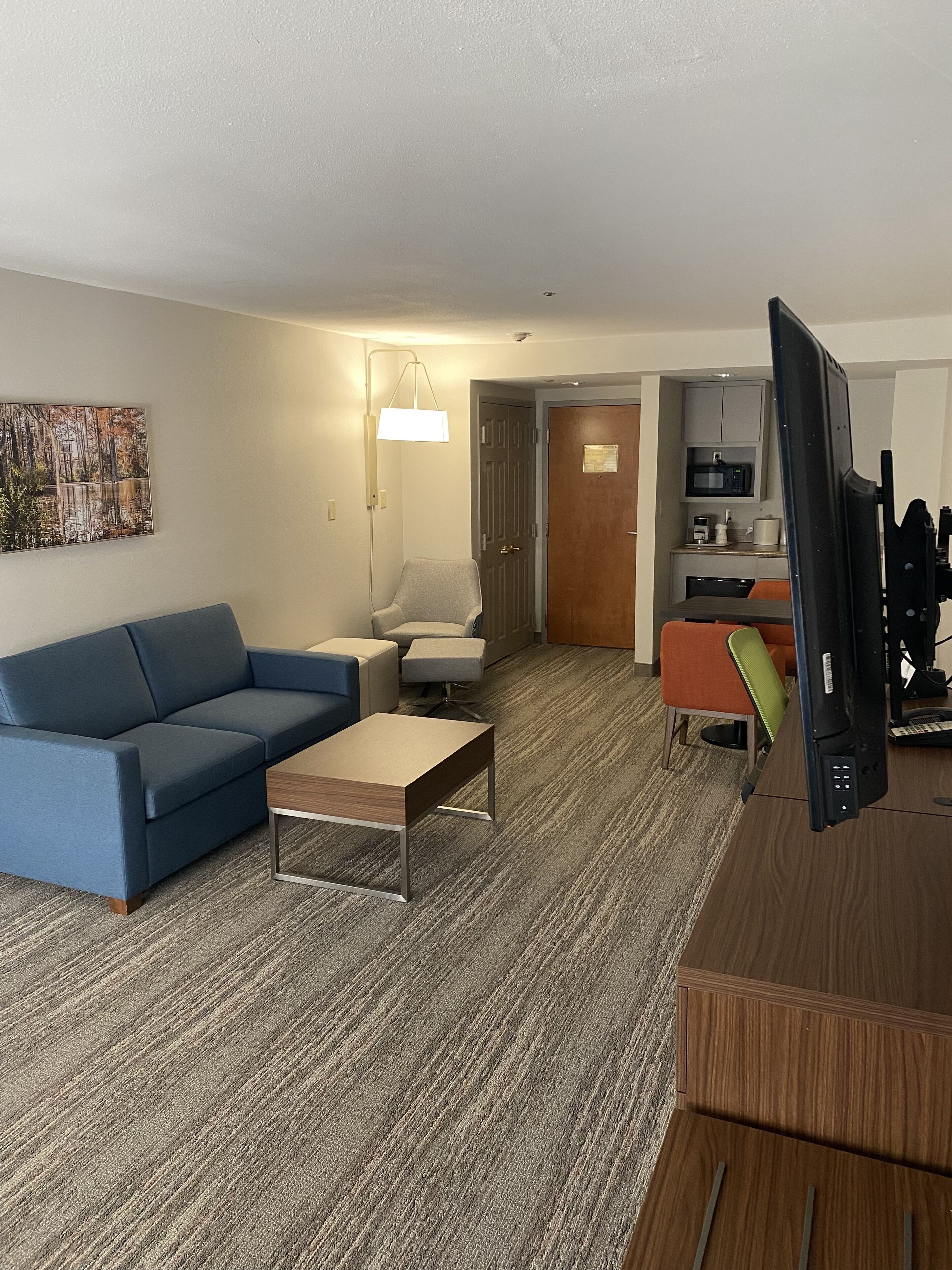 studio suite, 1 king bed, non smoking | 2 bedrooms, premium bedding, minibar, in-room safe